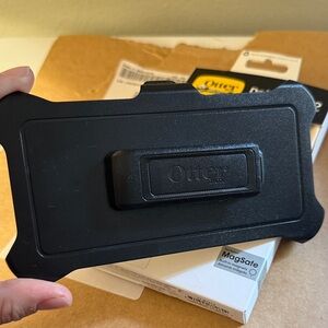 OtterBox Black Phone Clip 12 Pro Max